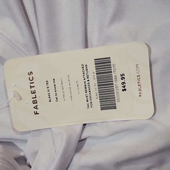 Fabletics Blake S/S Tee - Picture 6 of 9